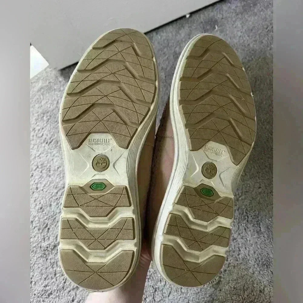 timberland tan dressy loafers in great condition mens‎ size 7